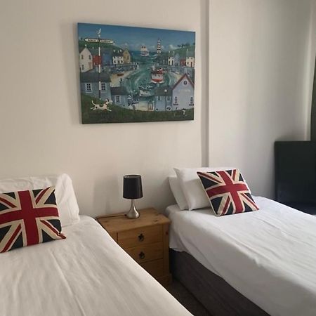 King William IV Hotel Тотнис Екстериор снимка